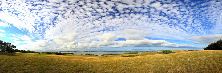 Fototapeta premium Groß Zicker traumhafte Landschaft auf der Ostseeinsel Rügen