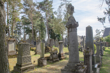 Der Jüdische Friedhof Lütticher Straße Aachen liegt in Aachen in Nordrhein-Westfalen. Er...