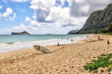 Fototapeta na wymiar Housing and beach scenery along Lanikai Beach on Oahu
