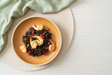 stir-fried black spaghetti with garlic and shrimps