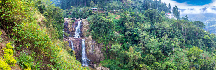 Fototapeta na wymiar Ramboda waterfall in Sri Lanka