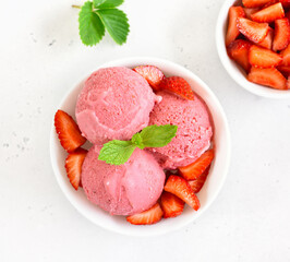 Strawberry ice cream in bowl