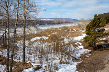 View of the Tom River valley during an ice drift