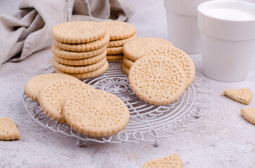 Round cookies with a pattern