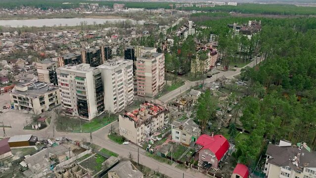 War bomb destruction house ukraine irpen bucha kyiv damage destroyed city