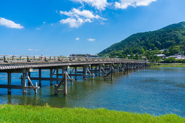 Fototapeta na wymiar 嵐山の渡月橋