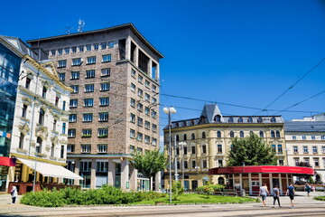Naklejka premium liberec, tschechien - platz im stadtzentrum