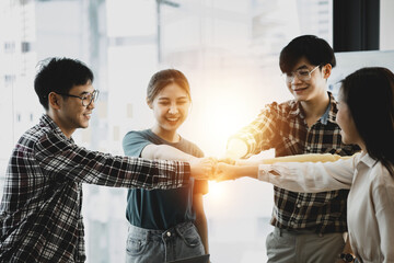 Coordination of the startup management team, businessmen joint venture start up companies, they are...