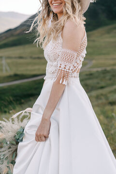 Bride in a rustic wedding dress