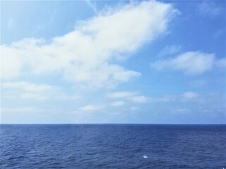 SUNNY MORNING SAILIING MEDITERRANEAN SEA