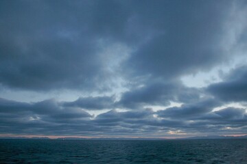 Fahrt durchs Nordpolarmeer