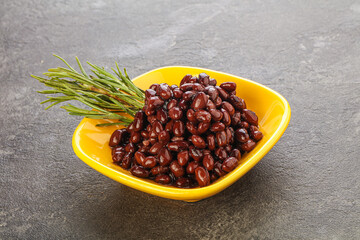 Vegan cuisine - black kidney in the bowl