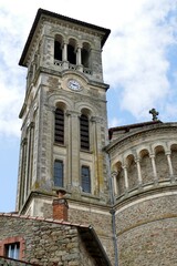 Fototapeta na wymiar Le clocher de l’église de la Trinité à Clisson