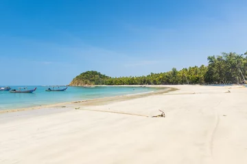 Rolgordijnen Ngapali Beach in Myanmar © Fyle