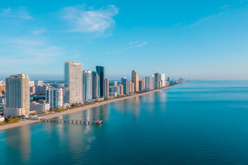 Naklejka premium The Iconic Sunny Isles Beach skyline in Florida