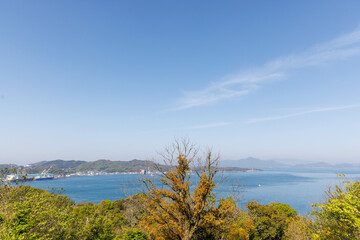 日本の愛媛県今治市の小島と馬島の美しい風景