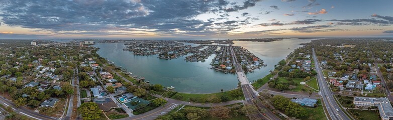 Obraz premium Drone panorama over South Causeway Isles and Treasure Island in St. Petersburg in Florida during sunset