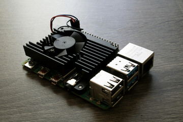 Raspberry Pi with Black Heatsink and Wires for Electrical Engineering - obrazy, fototapety, plakaty