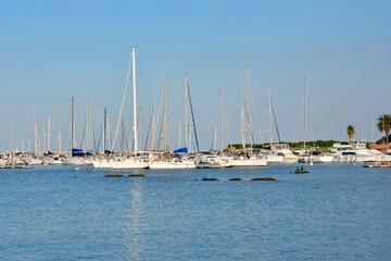 Obraz premium Punta del Este, Maldonado, Uruguay - January 4, 2022: Boats in Punta del Este Marina