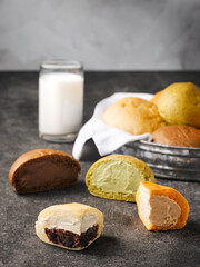 Hottendo Ice Cream Bread with plenty of cold and sweet cream