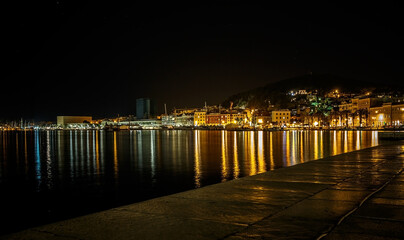  Split at night, Croatia
