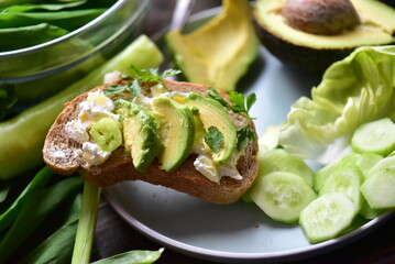 zucchini stuffed with avocado and cheese