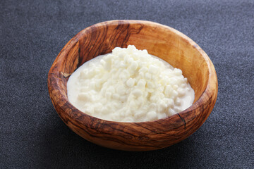 Dietary granulated cottage cheese for breakfast