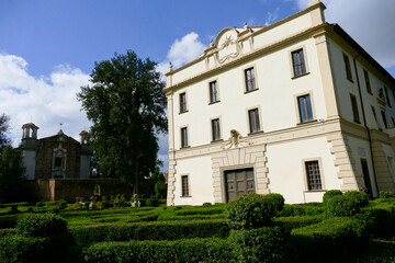 Fototapeta na wymiar Sutri, l'anfiteatro e Villa Savorelli