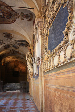 Rich decoration of patio in University of Bologna	