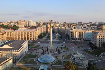 Foto op Plexiglas The central square of the city of Kyiv - "Independence Square" © Andrei Antipov