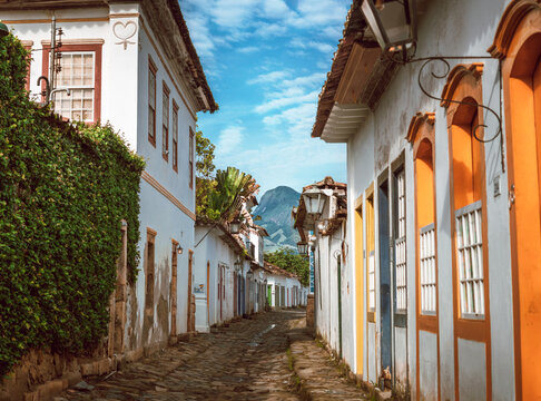 Fototapeta Vista das ruas da cidade historica de Paraty, RIo de Janeiro - Brazil
