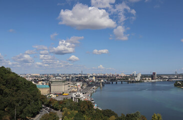 Fototapeta premium View of central Kyiv and the Dnieper from Khreschatyi Park