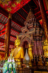 Fototapeta na wymiar Wat Chedi Liam in Chiang Mai Thailand