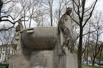 Nornenbrunnen München