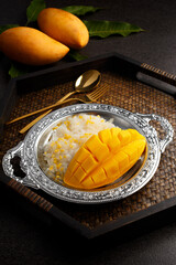 Mango sticky rice (Kwao Neaw Ma-Moung), popular Thai tradition dessert dish
