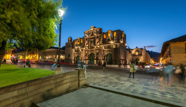 Cajamarca, Peru: Facade of the Cajamarca cathedral church