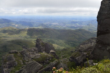 Fototapeta na wymiar Vista das montanhas verdes de Minas Gerais