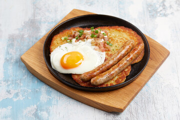 potato pancakes with egg and bacon
