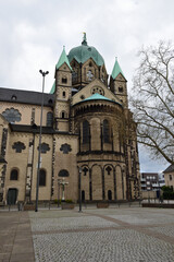  Kirche Quirinus-M&uuml;nster in Neuss, NRW, Deutschland
