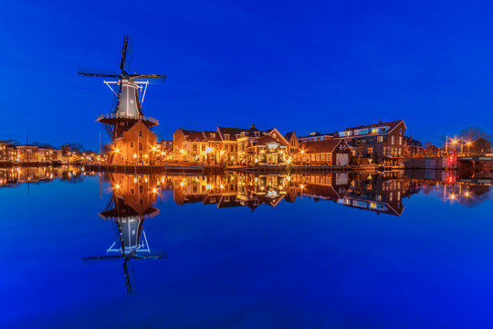 Molen de Adriaan at blue hour - Haarlem, Netherlands