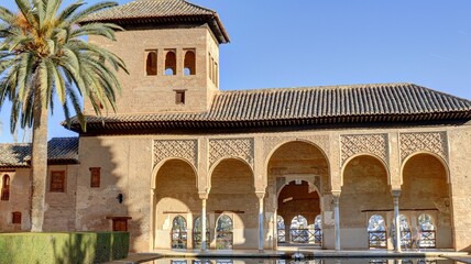 Fototapeta premium Palais de l'Alhambra à Grenade en Andalousie dans le sud de l'Espagne