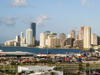 Fototapeta na wymiar Miami view from cruise port