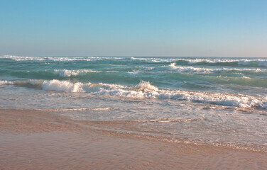 el mar en el atardecer