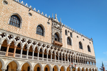 Naklejka premium Facade of The Doges Palace, Venice