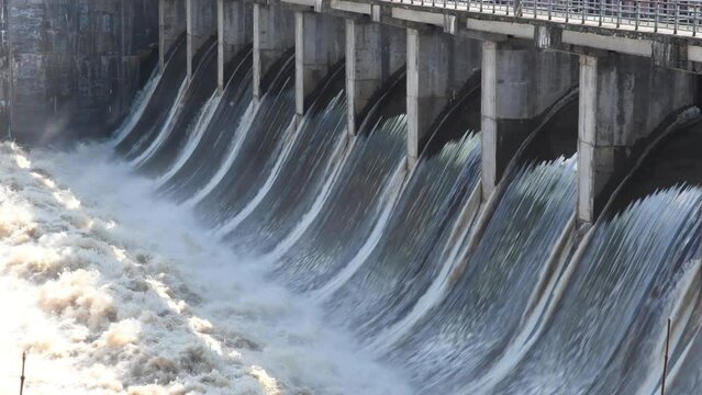 Hydroelectric power station using an energy source for the movement of river water. Conversion of water flow energy into electrical energy.