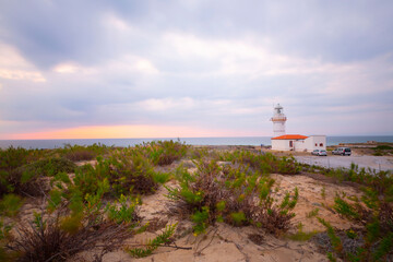 Polente Lighthouse is located at the westernmost edge of Bozcaada and was built in 1861. Polente light is 32 meters high and can send its light up to 15 nautical miles or 28 kilometers.