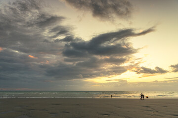 Coucher de soleil sur la plage