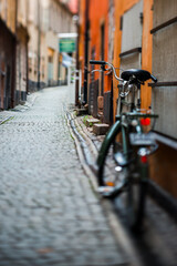 Bicycle in a ally