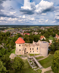 Obraz premium Cesis Castle with Stone Walls and Towers, Aerial View