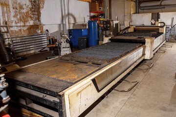 Metal processing machine. Detail of a tool in production